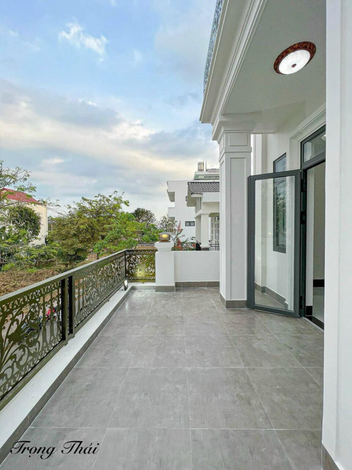 BÁN NHÀ MỚI 1 TRỆT 2 LẦU KẾ CÔNG VIÊN BỜ HỒ KDC VĂN HOÁ TÂY ĐÔ, HƯNG THẠNH, CÁI RĂNG, CẦN THƠ